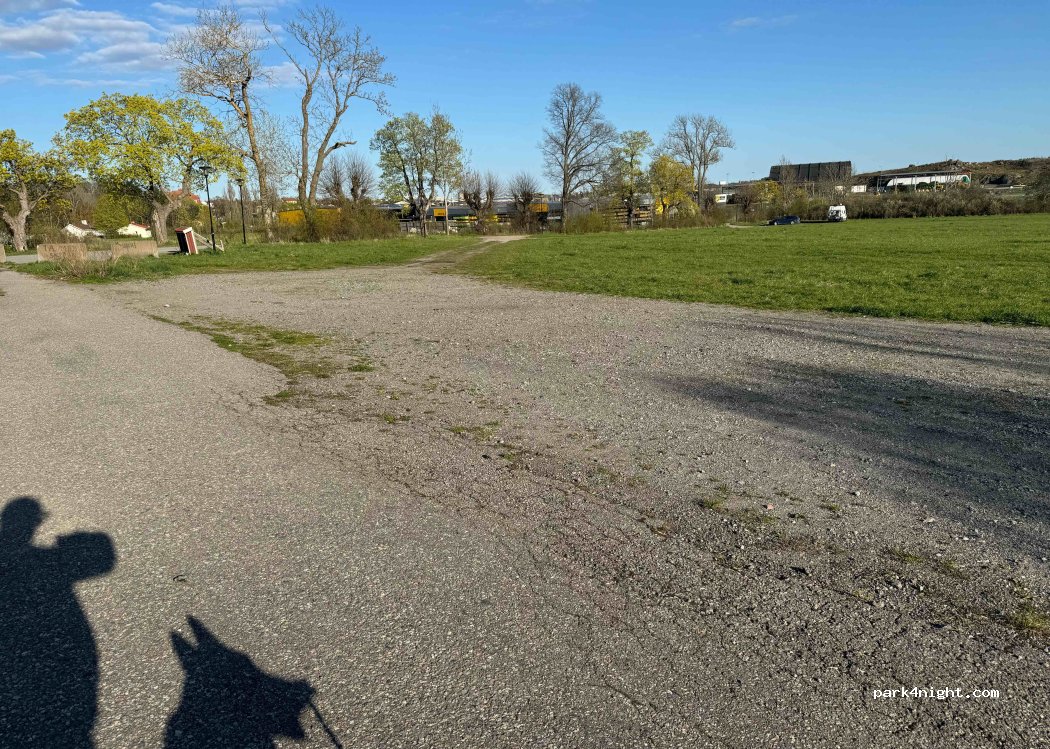 (168 64) Bromma - 13 Bällsta allé — foto 2