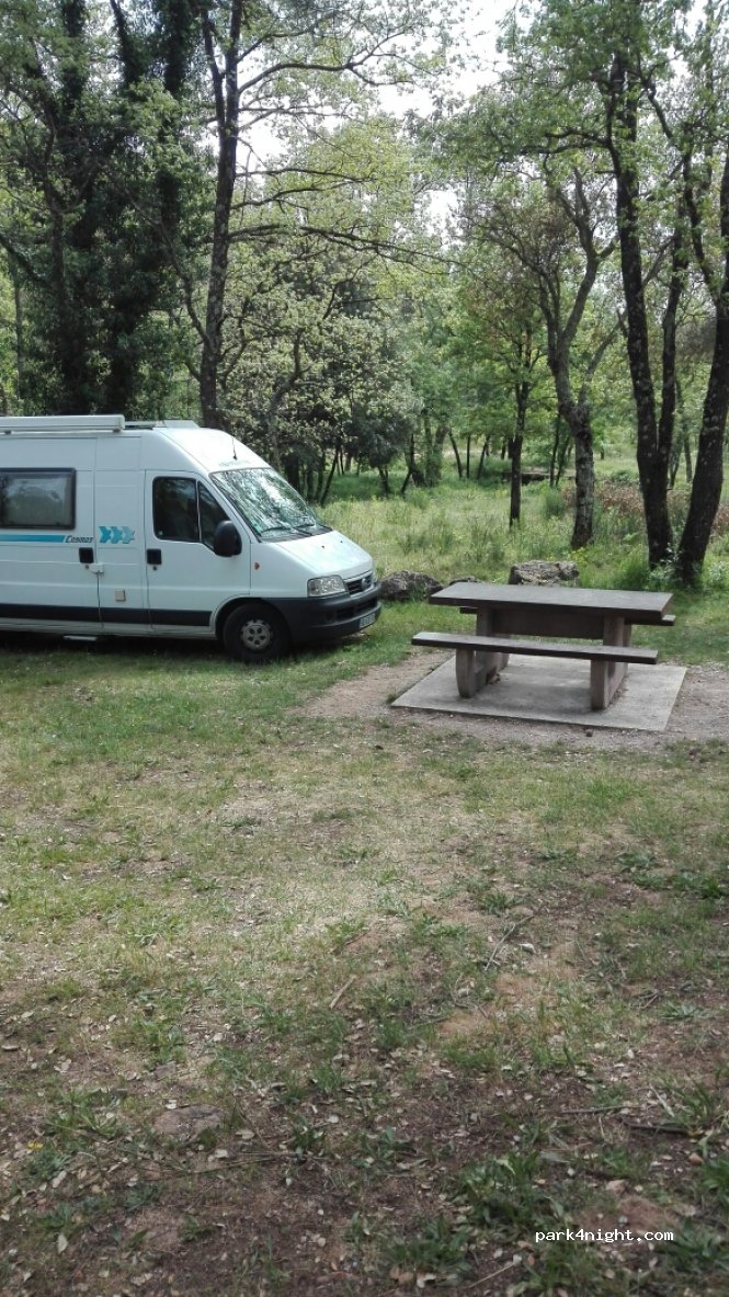 (83600) Bagnols-en-Forêt - Piste de Bayonne — foto