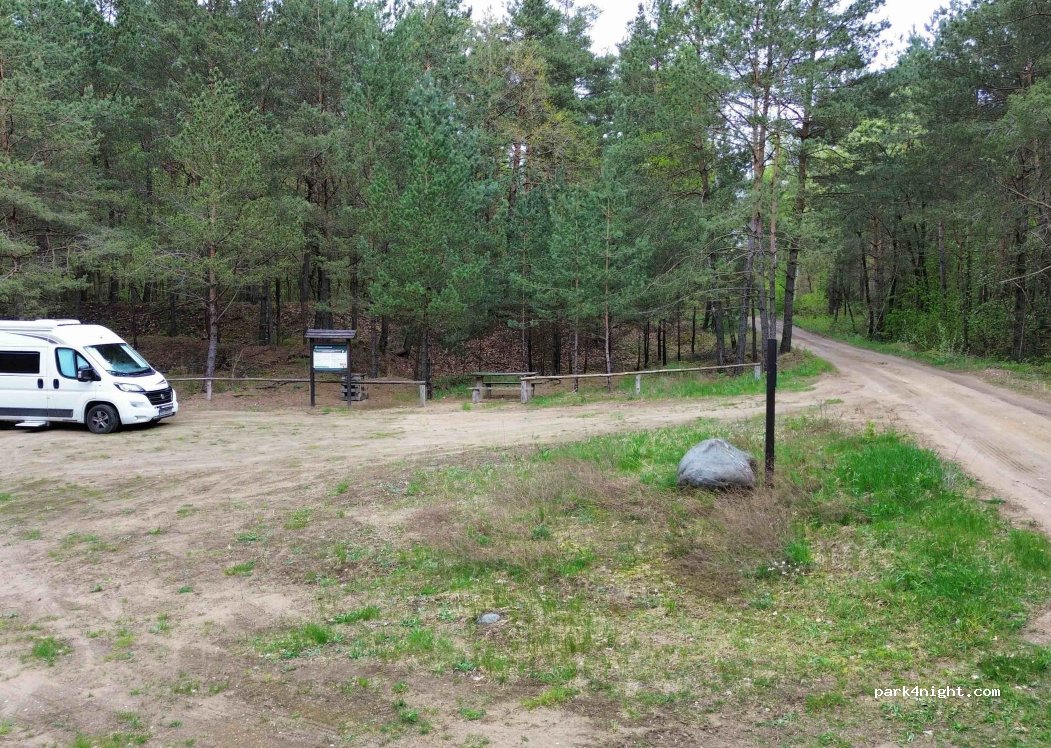 (06-452) Lipiny - Unnamed Road — foto
