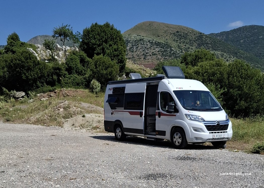 (270 63) Lampia - Greek National Road 33 — foto 2