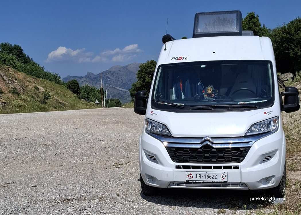 (270 63) Lampia - Greek National Road 33 — foto 3