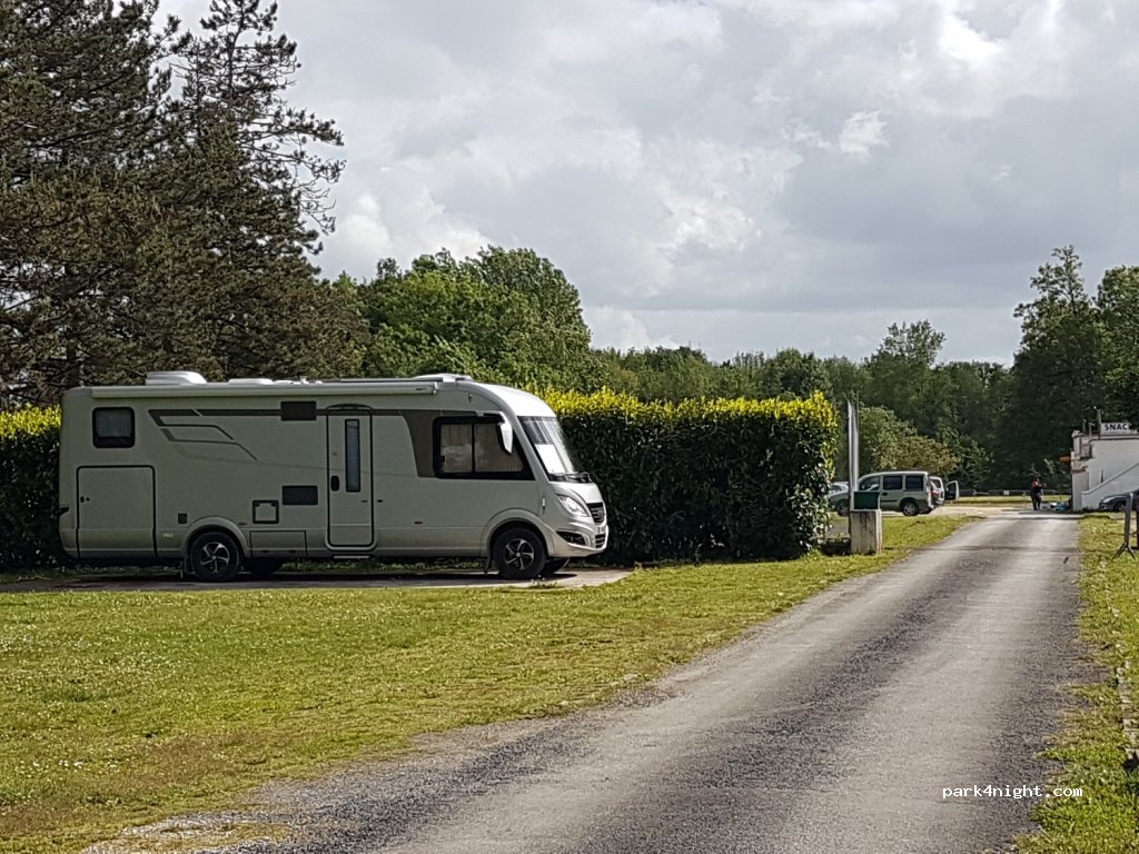 (16230) Luxé - Prairie des Loges — foto 3