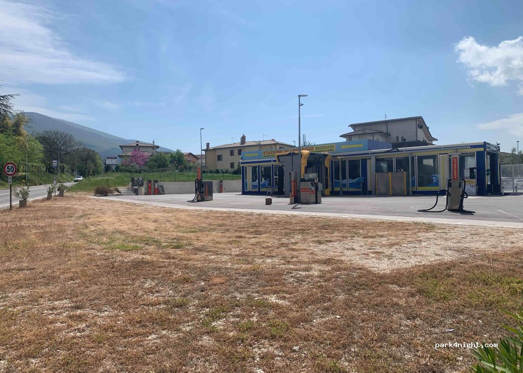 (06023) Gualdo Tadino - Via delle Cartiere — foto 3