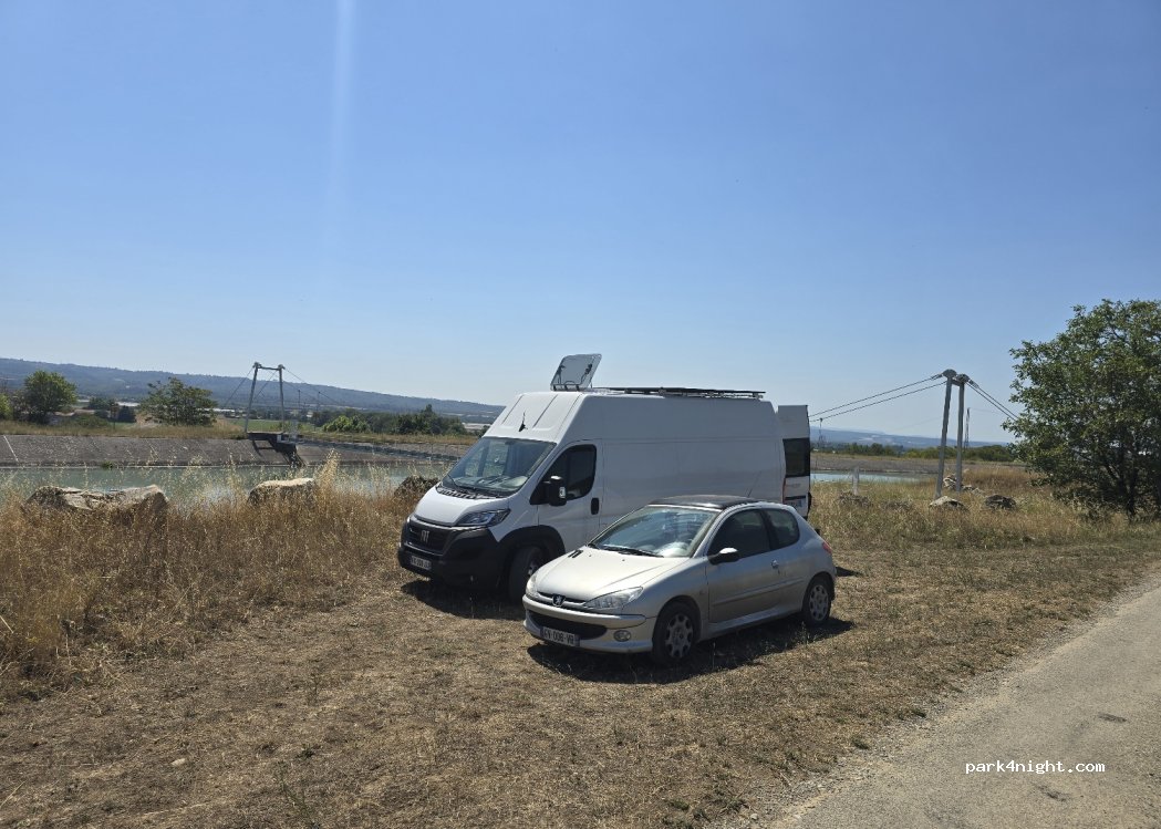 (04100) Manosque - 1111 Chemin Charles de Coulomb — foto 2