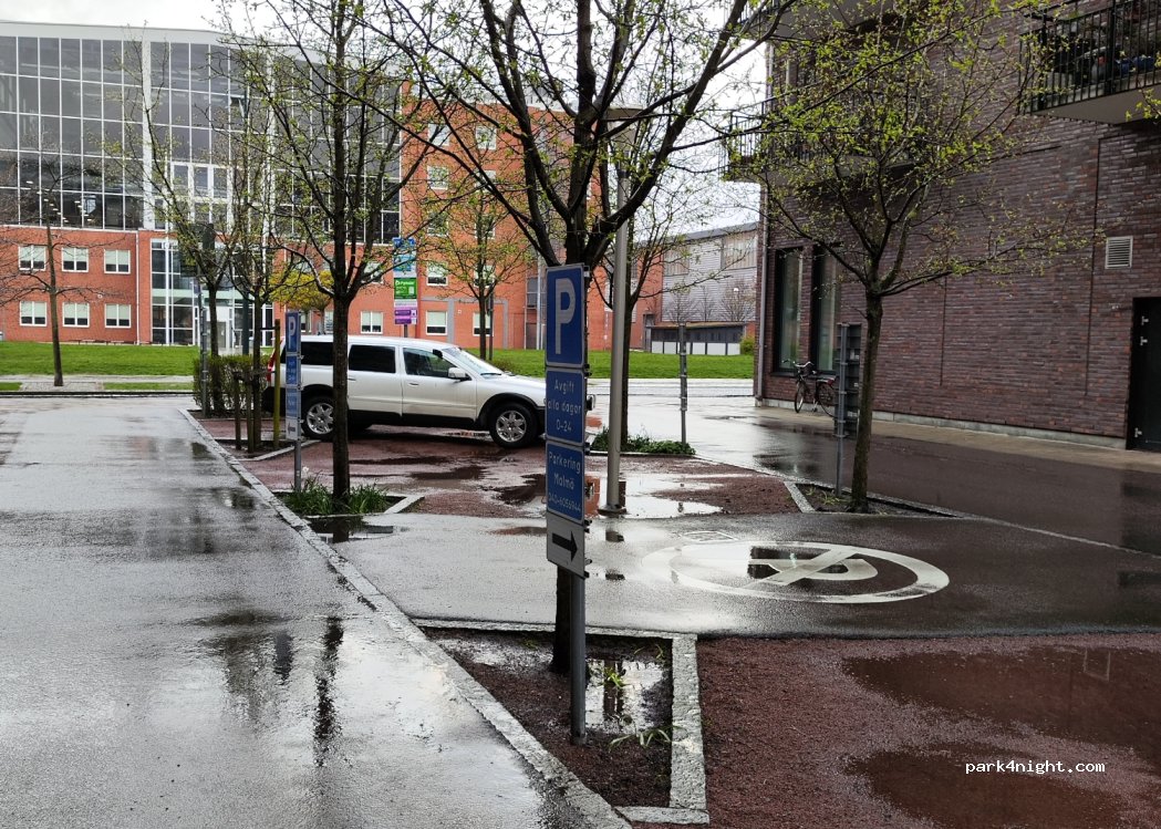 (211 12) Malmö - 11 Dockgatan — foto