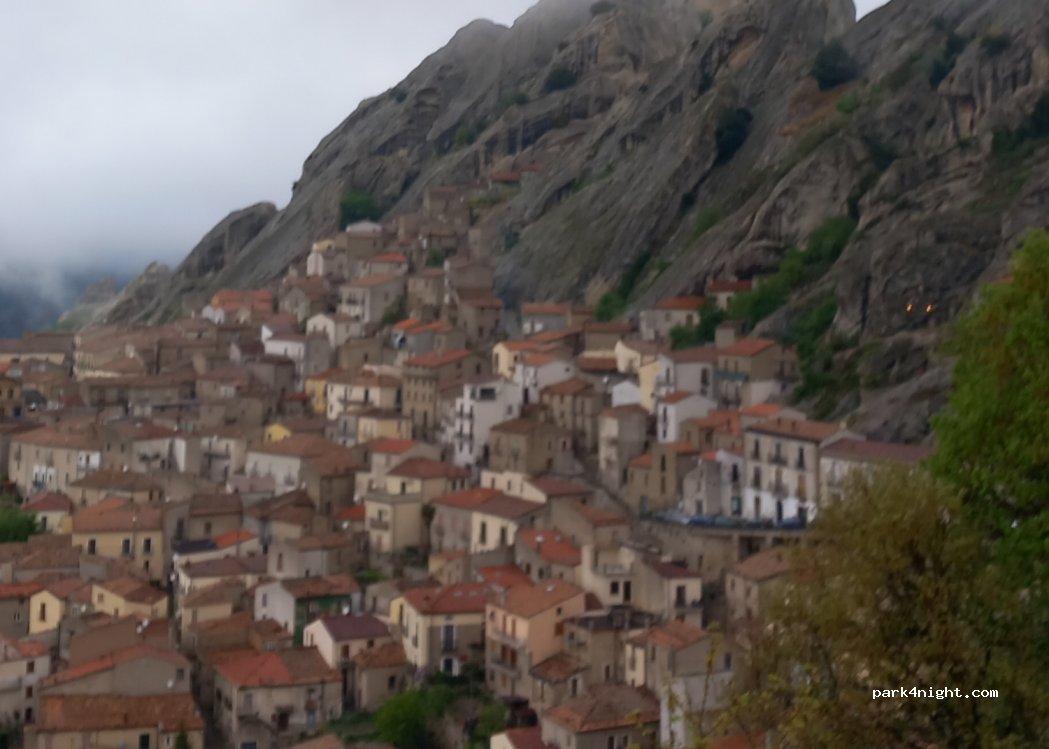 (85010) Castelmezzano - Piazza Michele Paternó — foto 2
