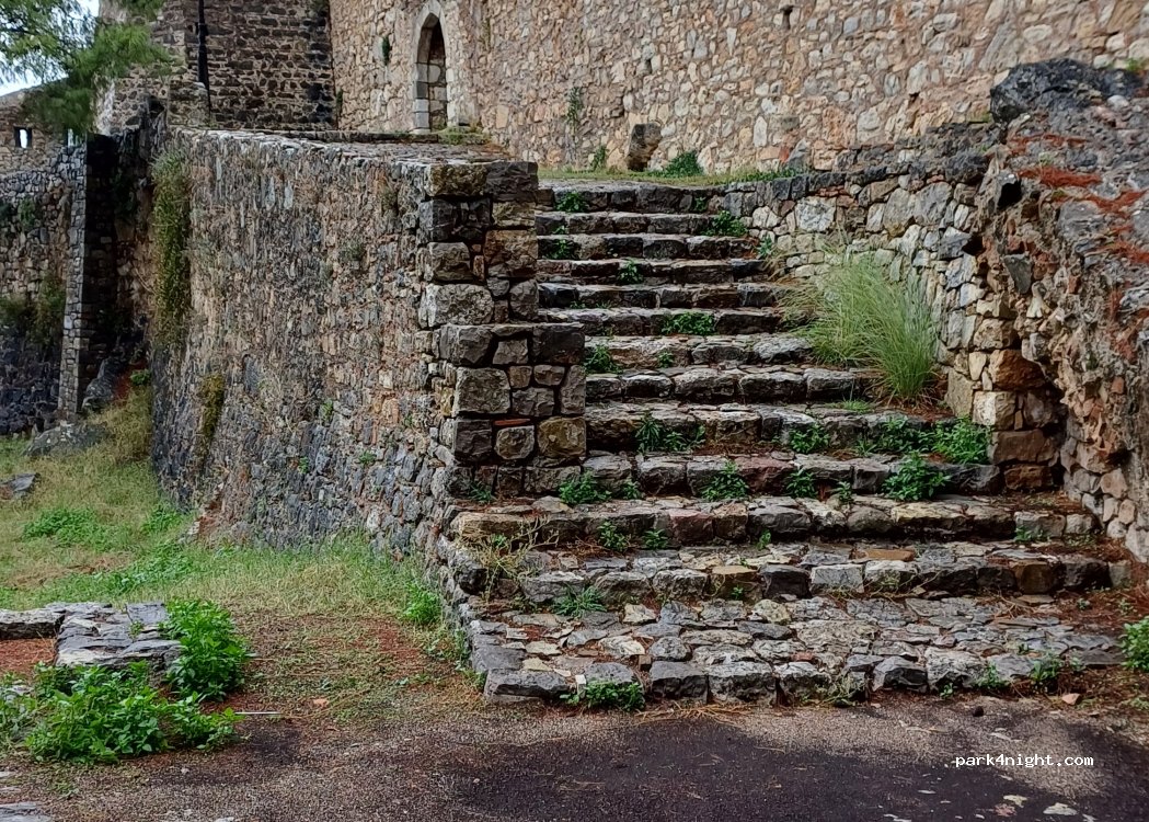 (303 00) Nafpaktos - Unnamed Road — foto 2