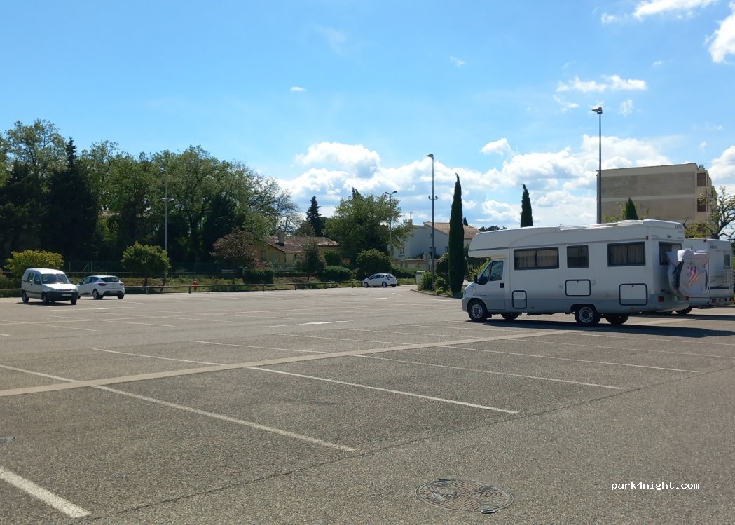 (26130) Saint-Paul-Trois-Châteaux - 1 Pl. du 14 Juillet — foto