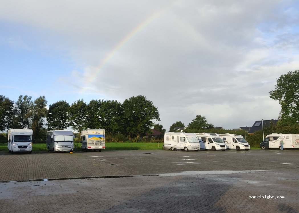 Wohnmobilstellplatz Esens — foto