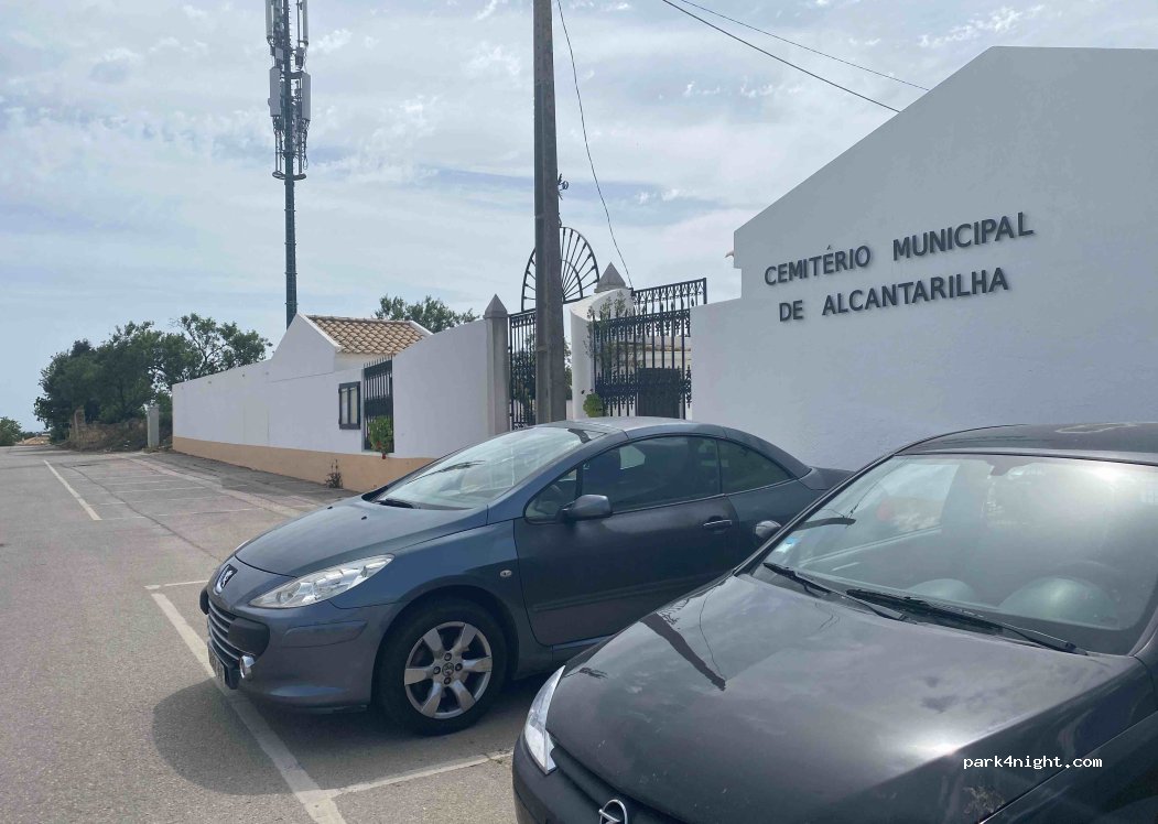 (8365-183) Alcantarilha - 70 N125 — foto