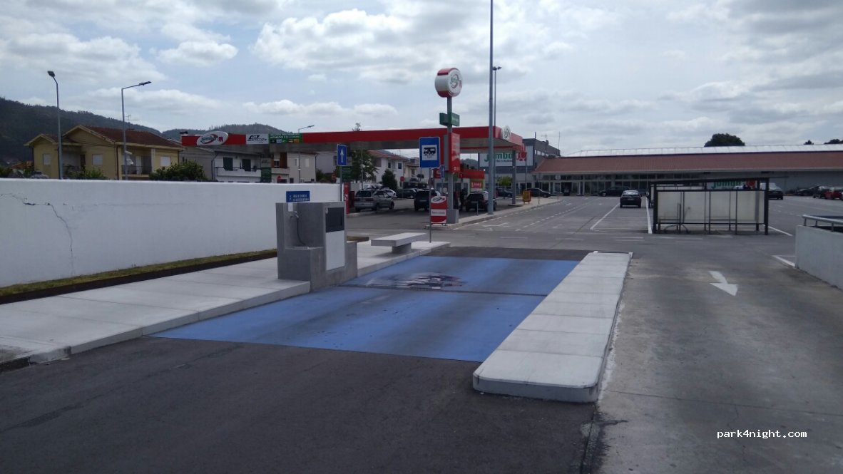 (4780) Santo Tirso - 152 Rua Mãe d'Água — foto 2
