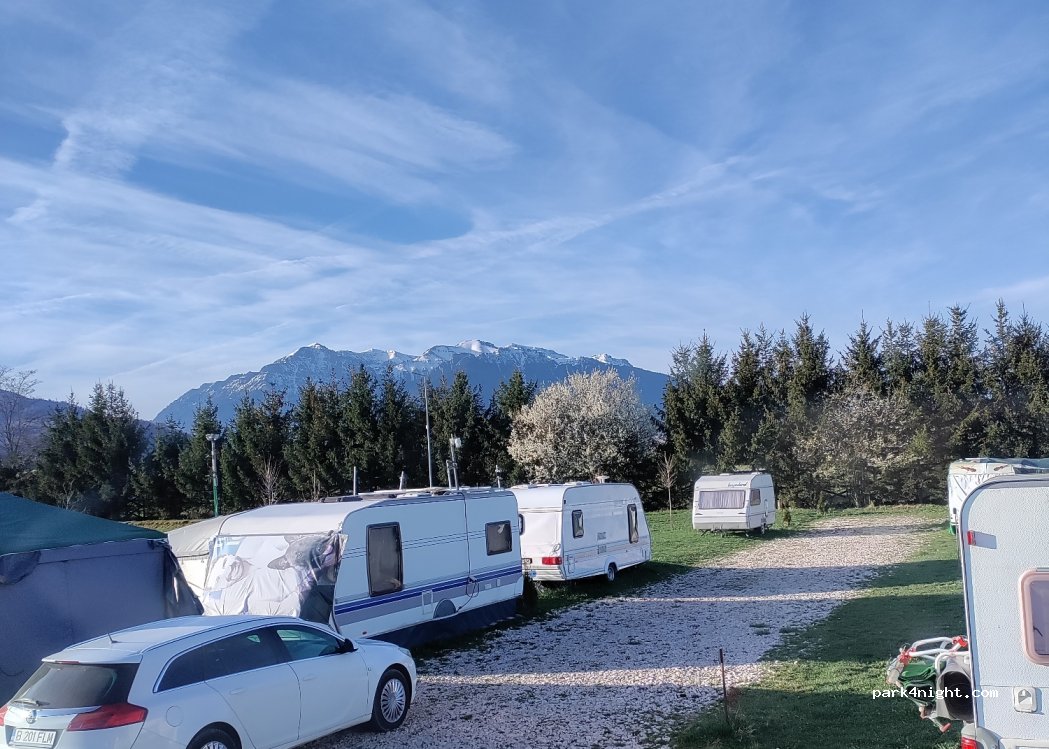 Camping Panicel Râșnov — foto