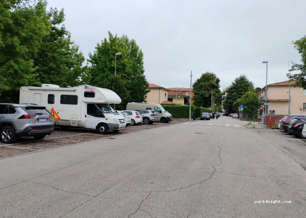 (35128) Padova - 9F Via Giambattista Verci — foto 2
