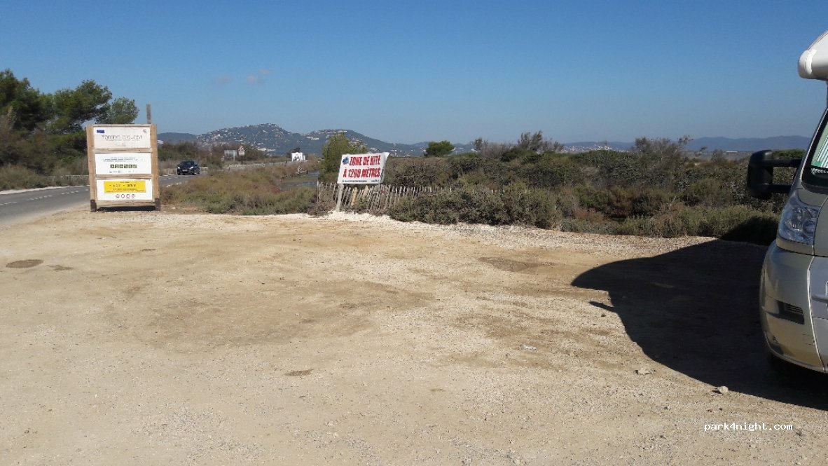 (83400) Hyères - 10 Route du Sel — foto
