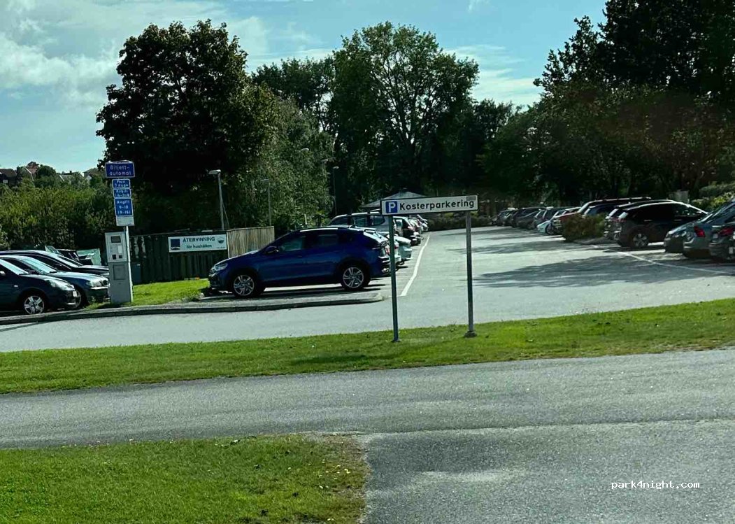 (452 35) Strömstad - 33 Oslovägen — foto