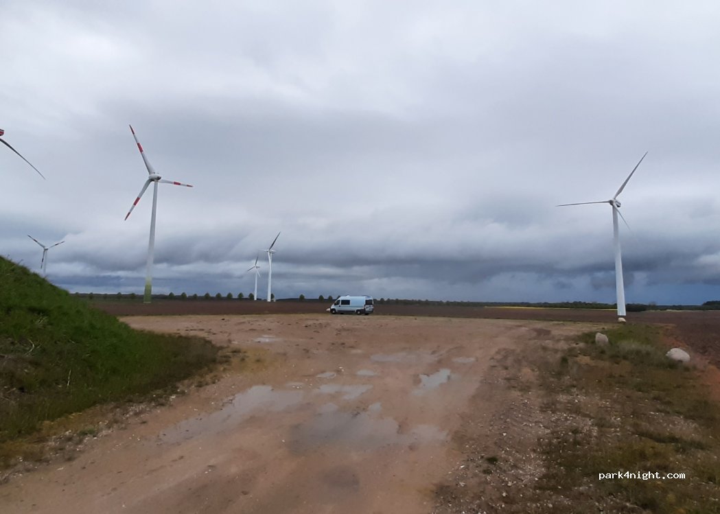 (19) Zölkow - Unnamed Road — foto