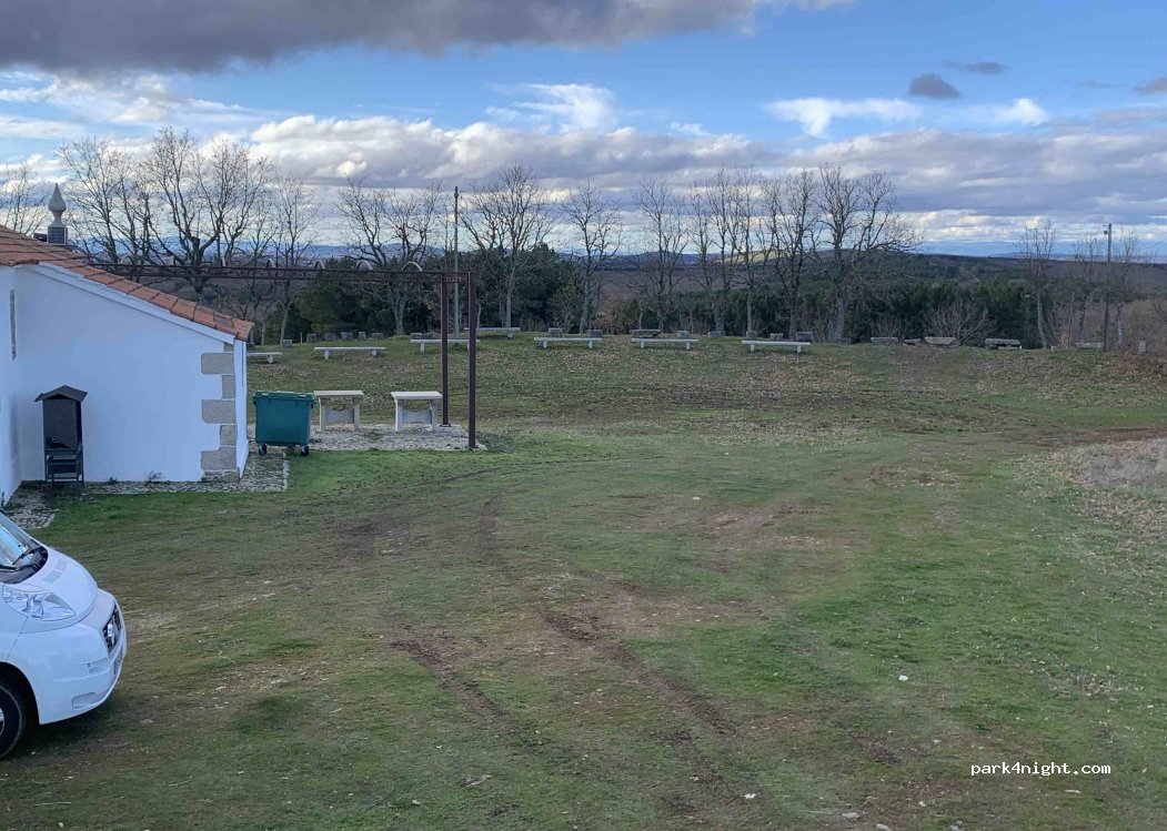 (5210) Ifanes - Unnamed Road — foto