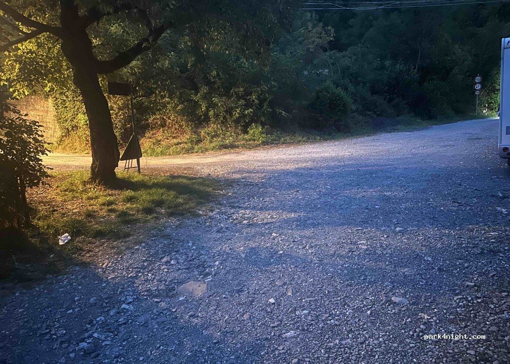 (16017) Isola del Cantone - 51 Via Montessoro — foto 4