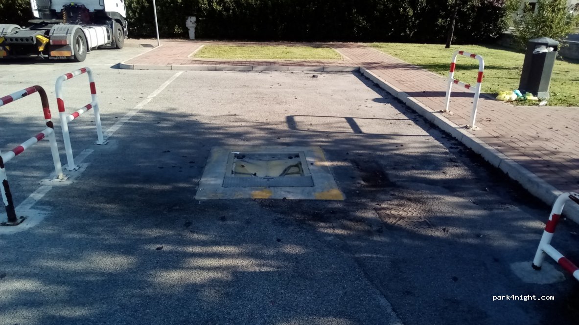 CENTO PIAZZALE 7 F.LLI GOVONI — foto