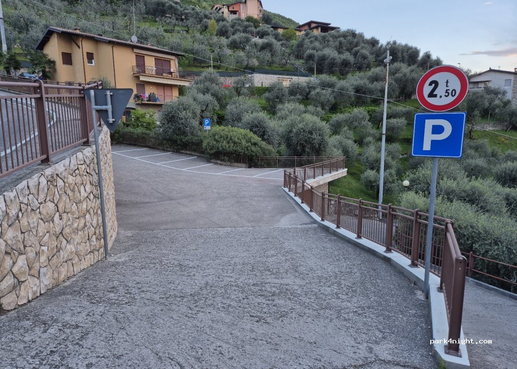 (37010) Brenzone sul Garda - 20 Via Madonna Degli Ulivi — foto