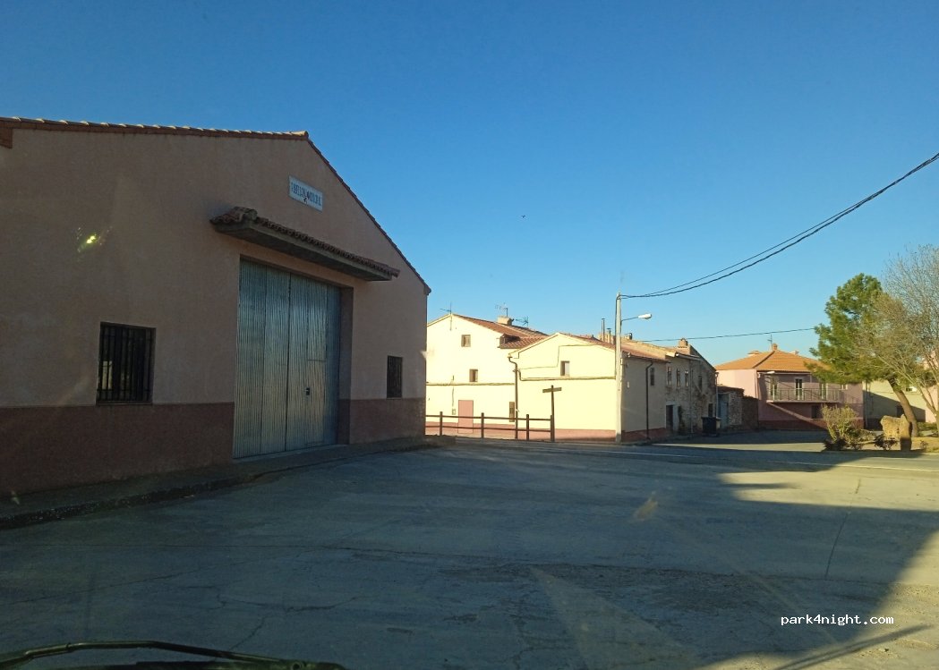 (44310) Ródenas - 8 Calle Arrabal — foto