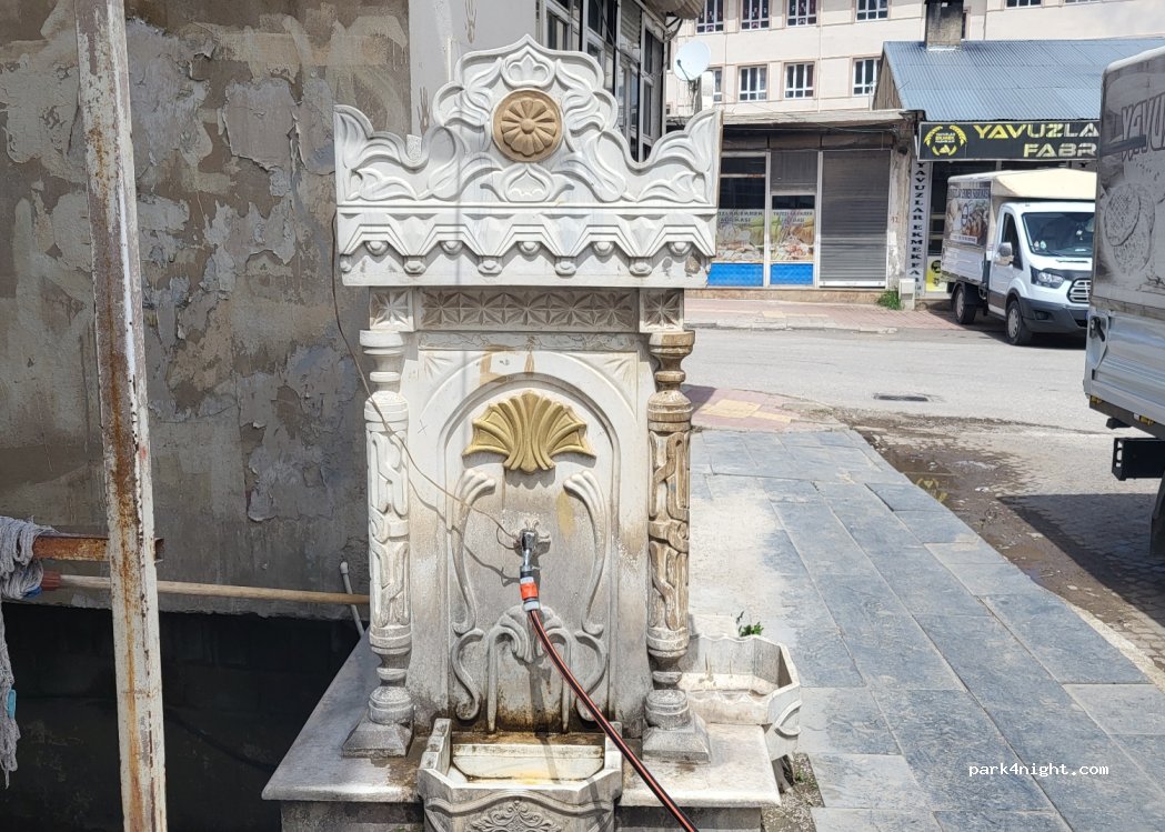 (65700) Gevaş - 37 Yüzüncüyıl Caddesi — foto