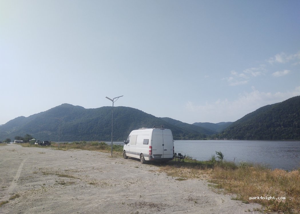 (327025) Berzasca - — foto
