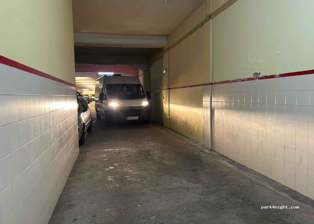 (4050-122) Porto - 298 Rua dos Bragas — foto