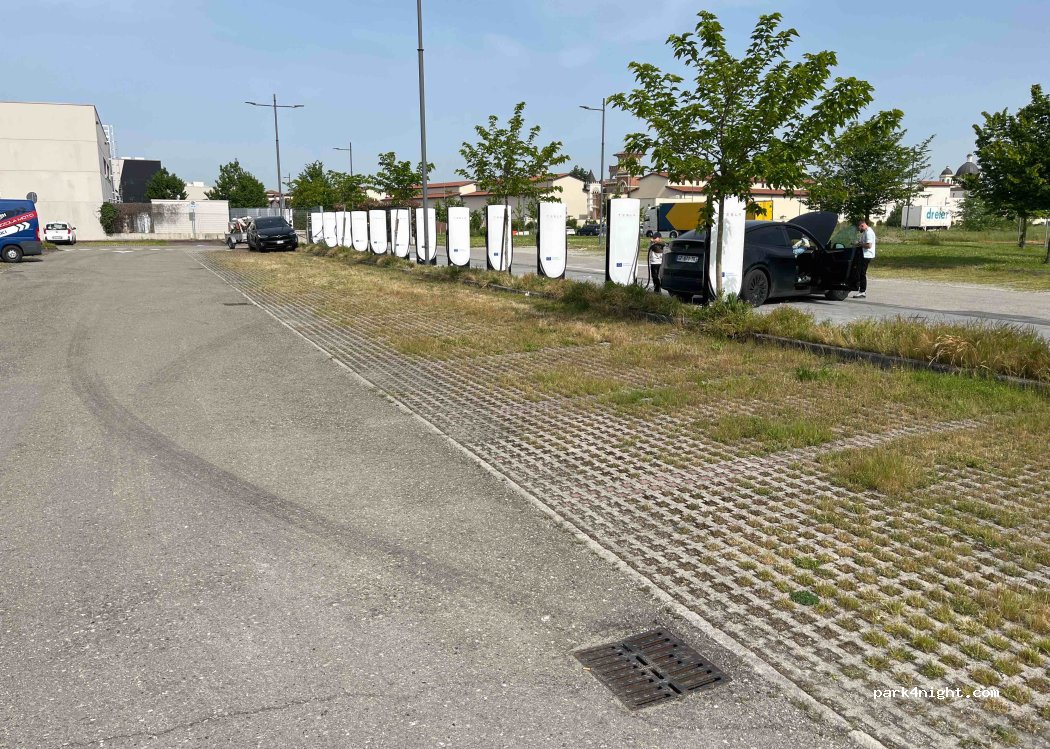 (43036) Fidenza - 550b Via Sorelle Fontana — foto