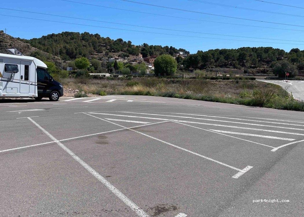 (46500) Sagunt - 192 Plaça N-9 Campo de Futbol — foto