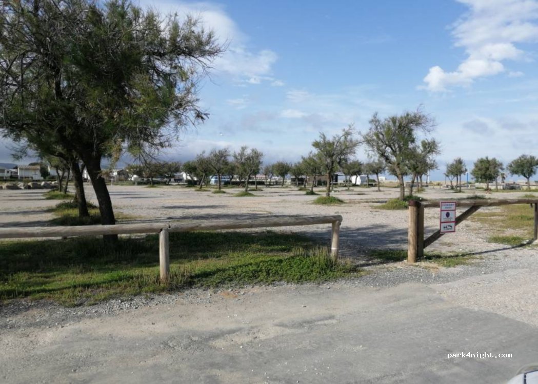 Aire de camping-cars Plage des Chalets — foto