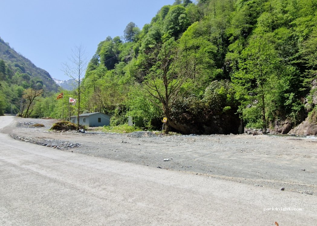(08290) Arhavi - Unnamed Road — foto