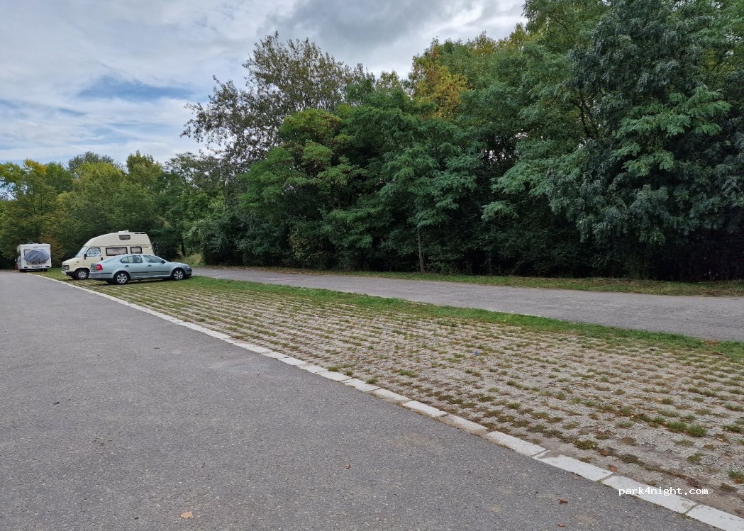 (290 01) Poděbrady - Bílkova — foto 3