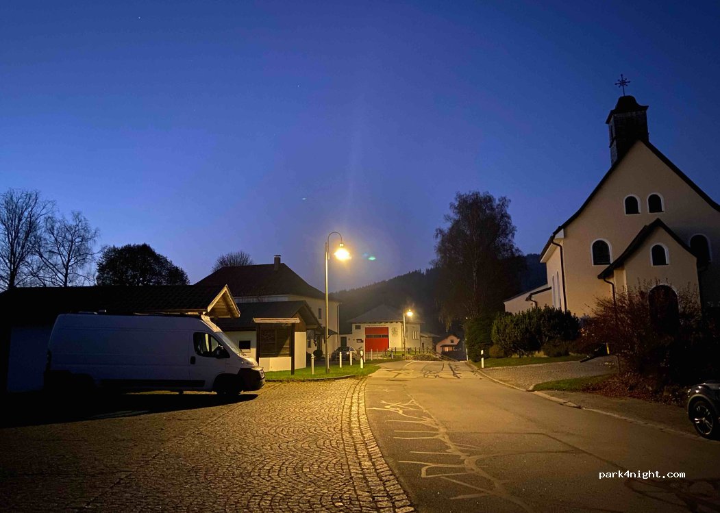 (94227) Lindberg - 32 Unterzwieselau — foto
