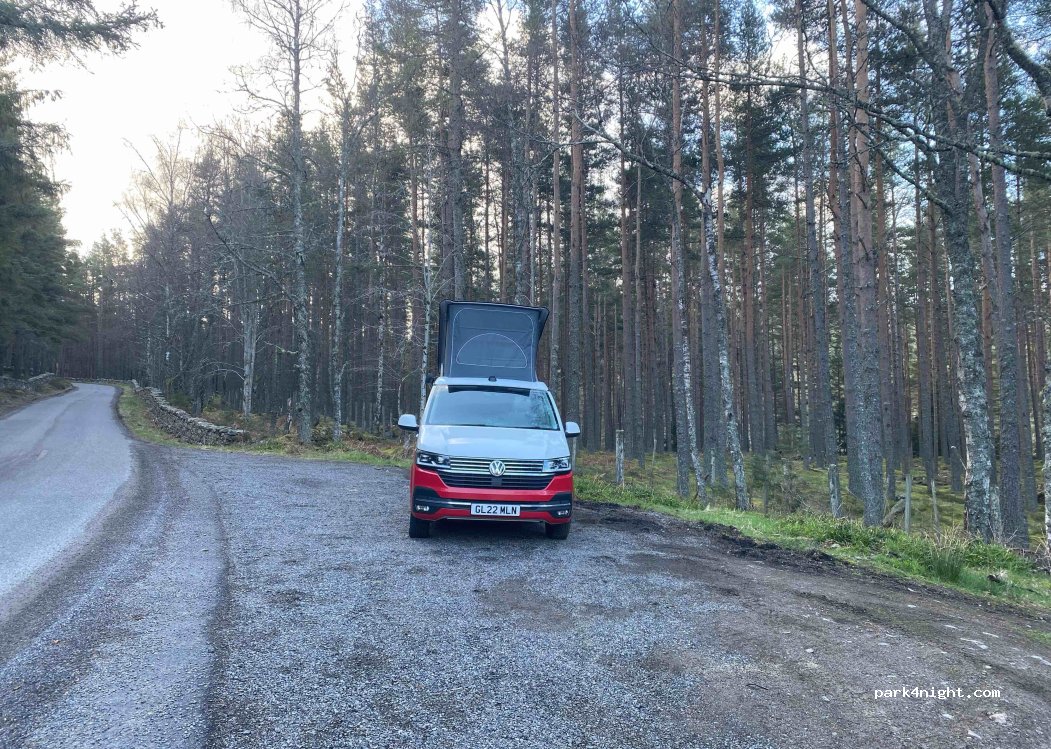 (AB35 5SR) Strathgirnock - — foto