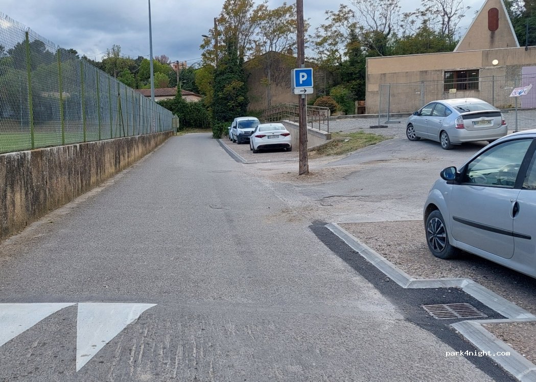 (83560) Rians - 100 Chemin de la Garde — foto