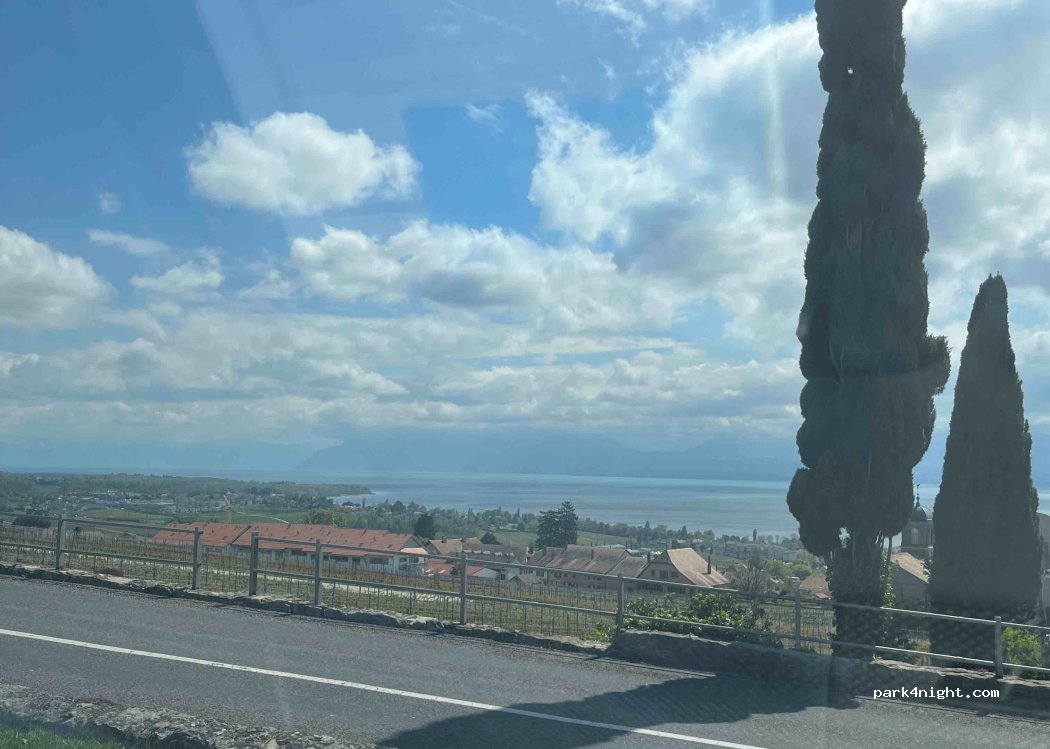 (1185) Mont-sur-Rolle - 4 Route du Coeur de la Cote — foto