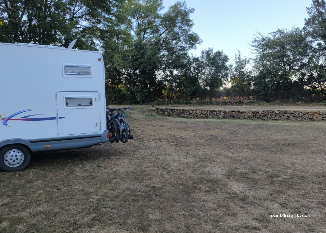 (12200) Martiel - Les Gourps — foto 2