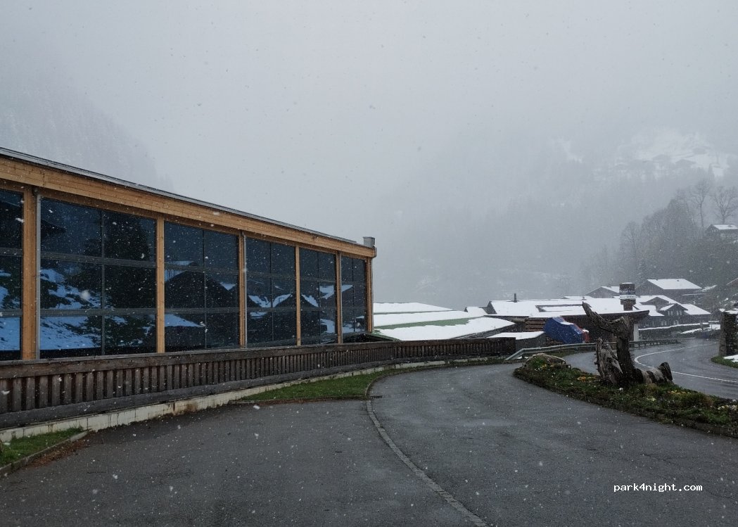 (3818) Grindelwald - 64 Grindelwaldstrasse — foto