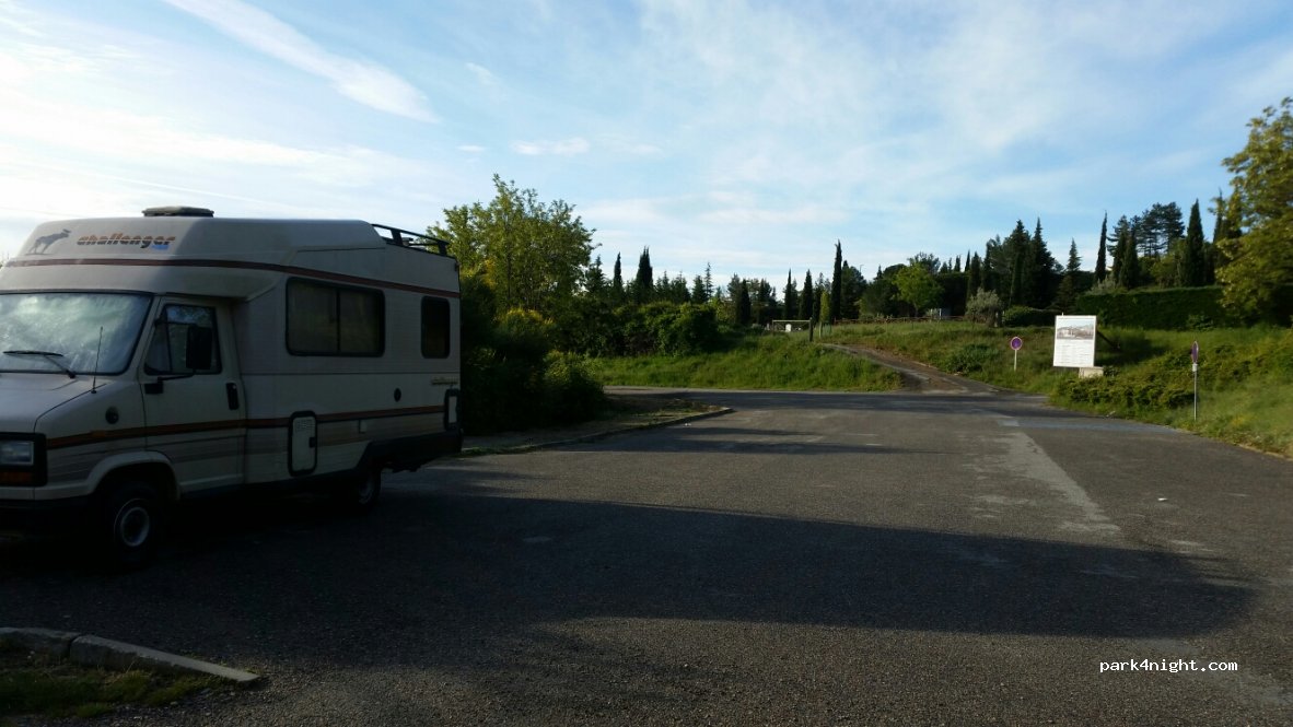 (04100) Manosque - 260 Montée de Saint-Martin-les-Eaux — foto