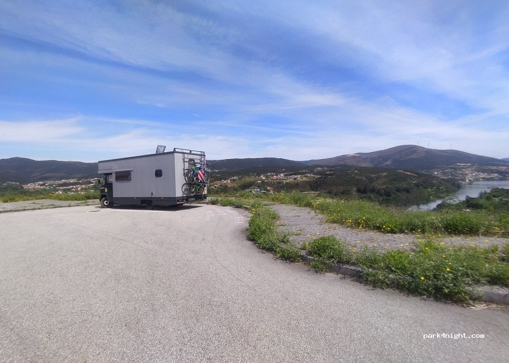 (4515) Lomba - Unnamed Road — foto