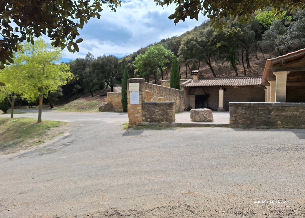 (30200) Chusclan - 2061 Chemin de Gicon — foto