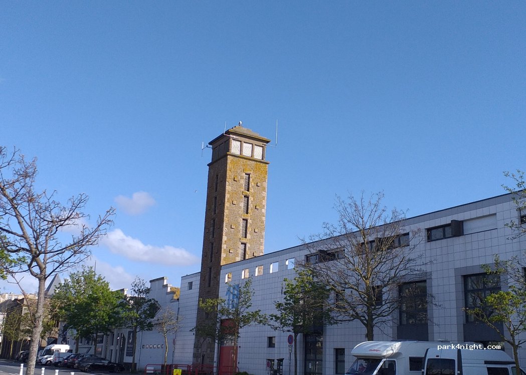 (35400) Saint-Malo - 5 Avenue Louis Martin — foto