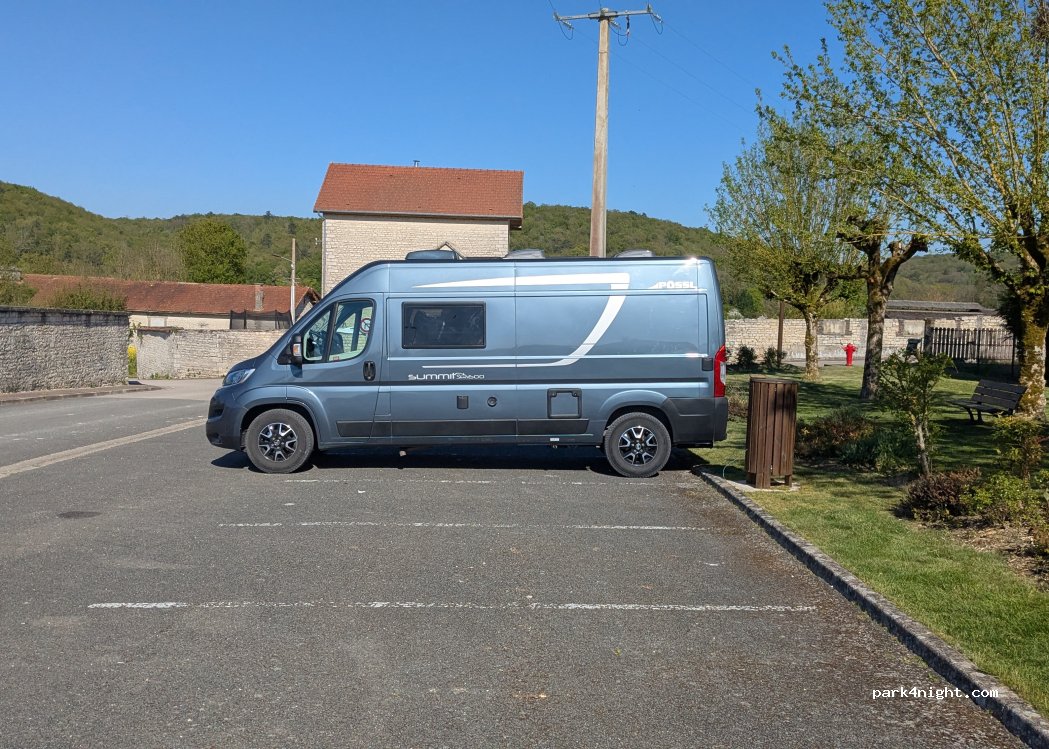 (10310) Bayel - 4 Rue de Verdun — foto