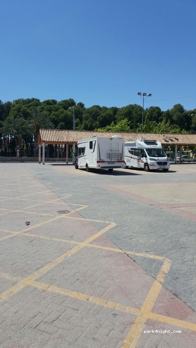 (02400) Hellín - 1 Calle Fortunato Arias — foto