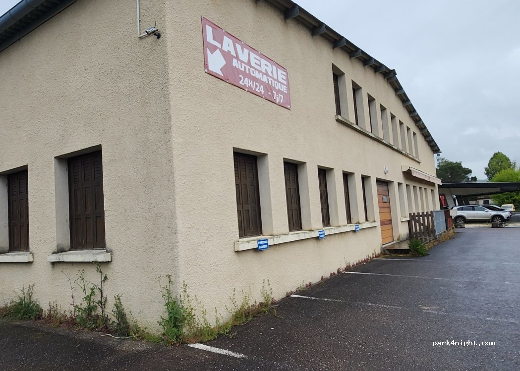 (46200) Souillac - 76 Avenue de Sarlat — foto 2
