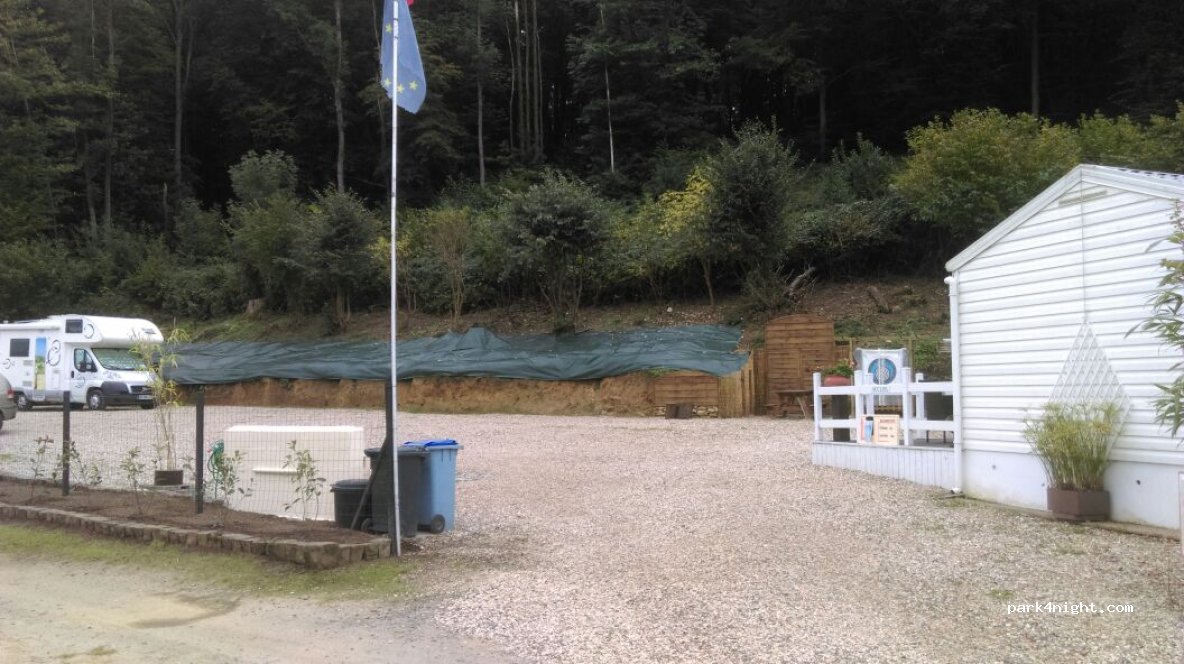 (02300) Blérancourt - 12 Avenue de la Libération — foto