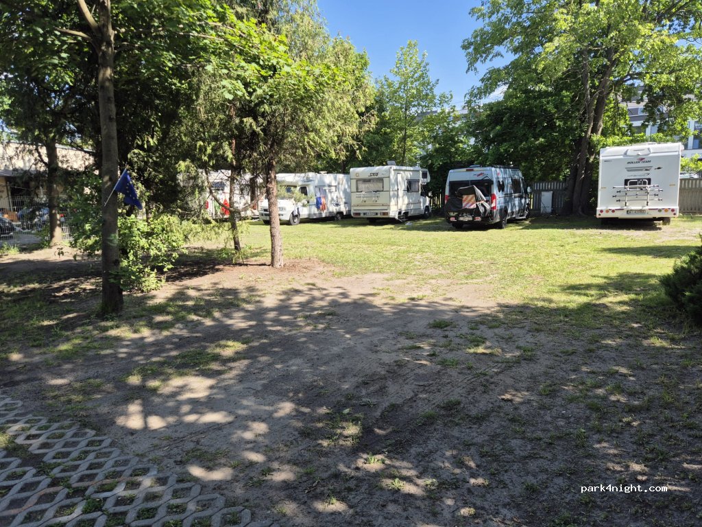 (03-191) Warszawa - 15 Płochocińska — foto