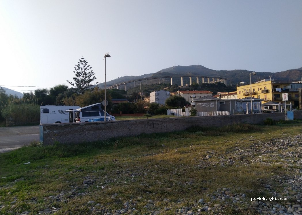 (98070) Villa Margi - 2 Via Lungomare Colonna — foto 3