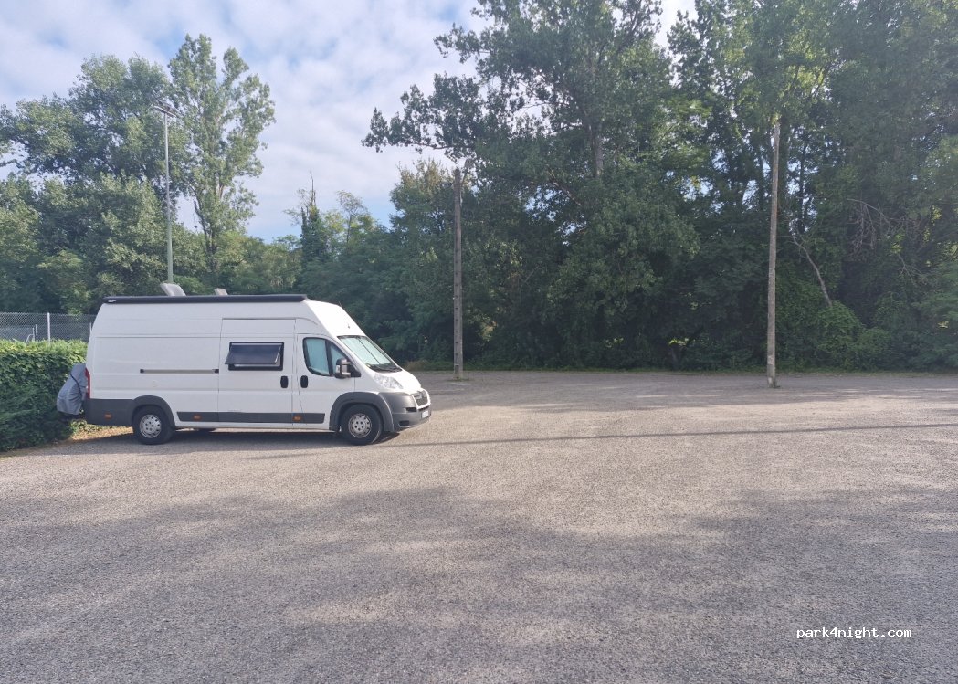 (82100) Castelsarrasin - 420-596 Rue Baptiste Marcet — foto 4